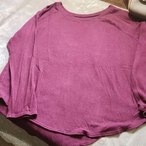 American Eagle Outfitters Long Sleeve, Super Soft, Burgandy Tee